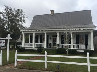 14 E Keitt St, Manning, SC 29102