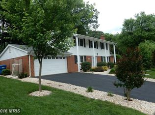 7168 Game Lord Dr, Springfield, VA 22153