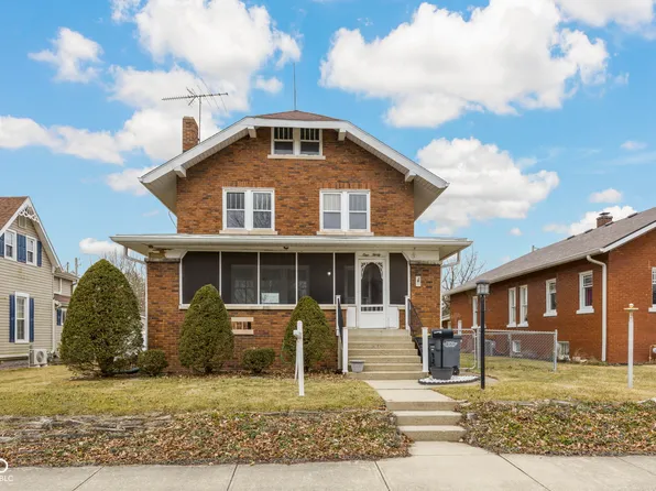 130 Columbia Ave, Tipton, IN 46072