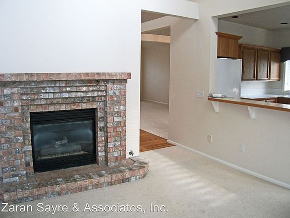 4th image of 5635 24th Ave NE