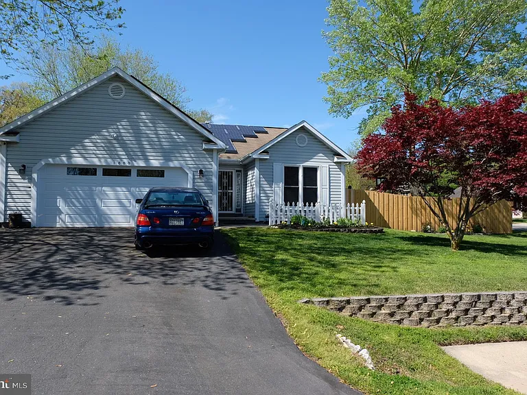 1000 Elbridge Way — Photo 1