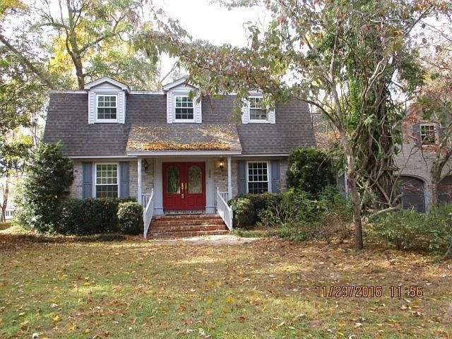 1st image of 206 Lakeview Dr