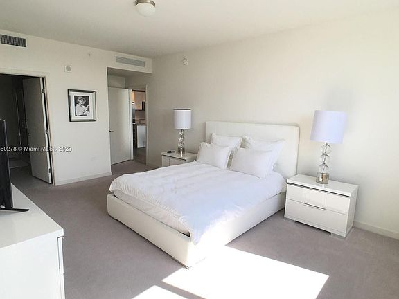 4th image of 999 SW 1st Ave APT 3305
