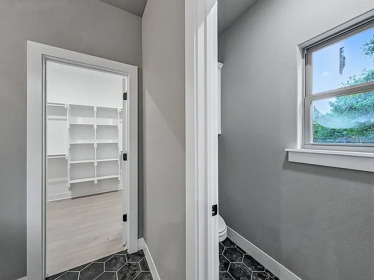 10 Olmsted Cir — Photo 16