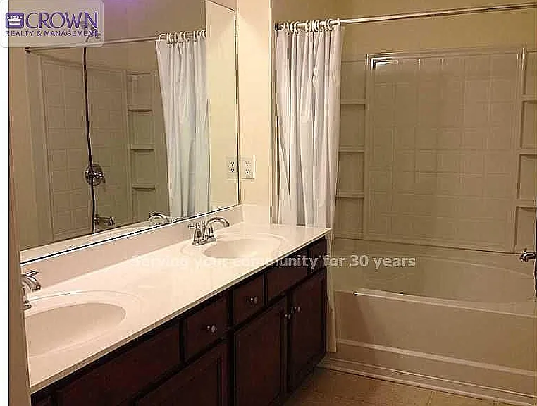 Oshields Ct SW — Photo 8