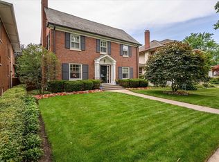 735 N East Ave, Oak Park, IL 60302