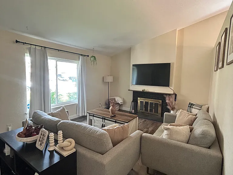 25525 Fir Ave — Photo 7