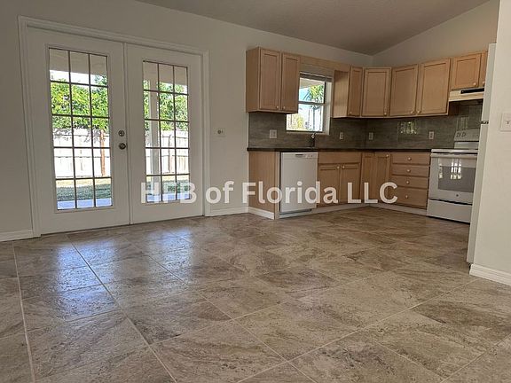 5th image of 946 7th Pl