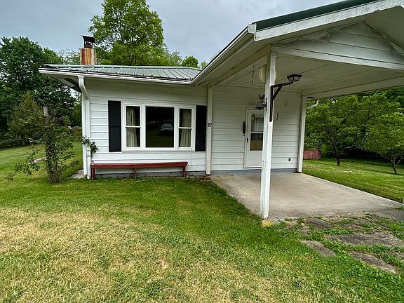 2nd image of 27 Lindburgh Dr