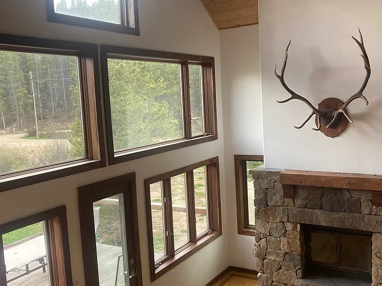 48 Meadows Dr — Photo 2