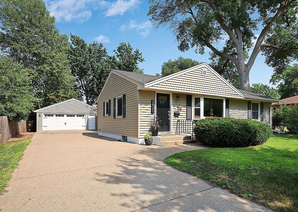 1st image of 2921 Washburn Cir