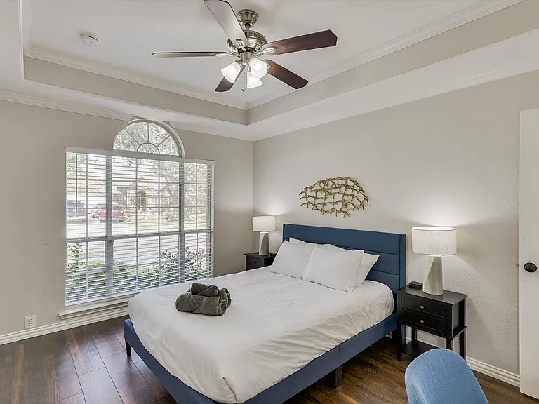 2313 Kingsley Dr — Photo 23