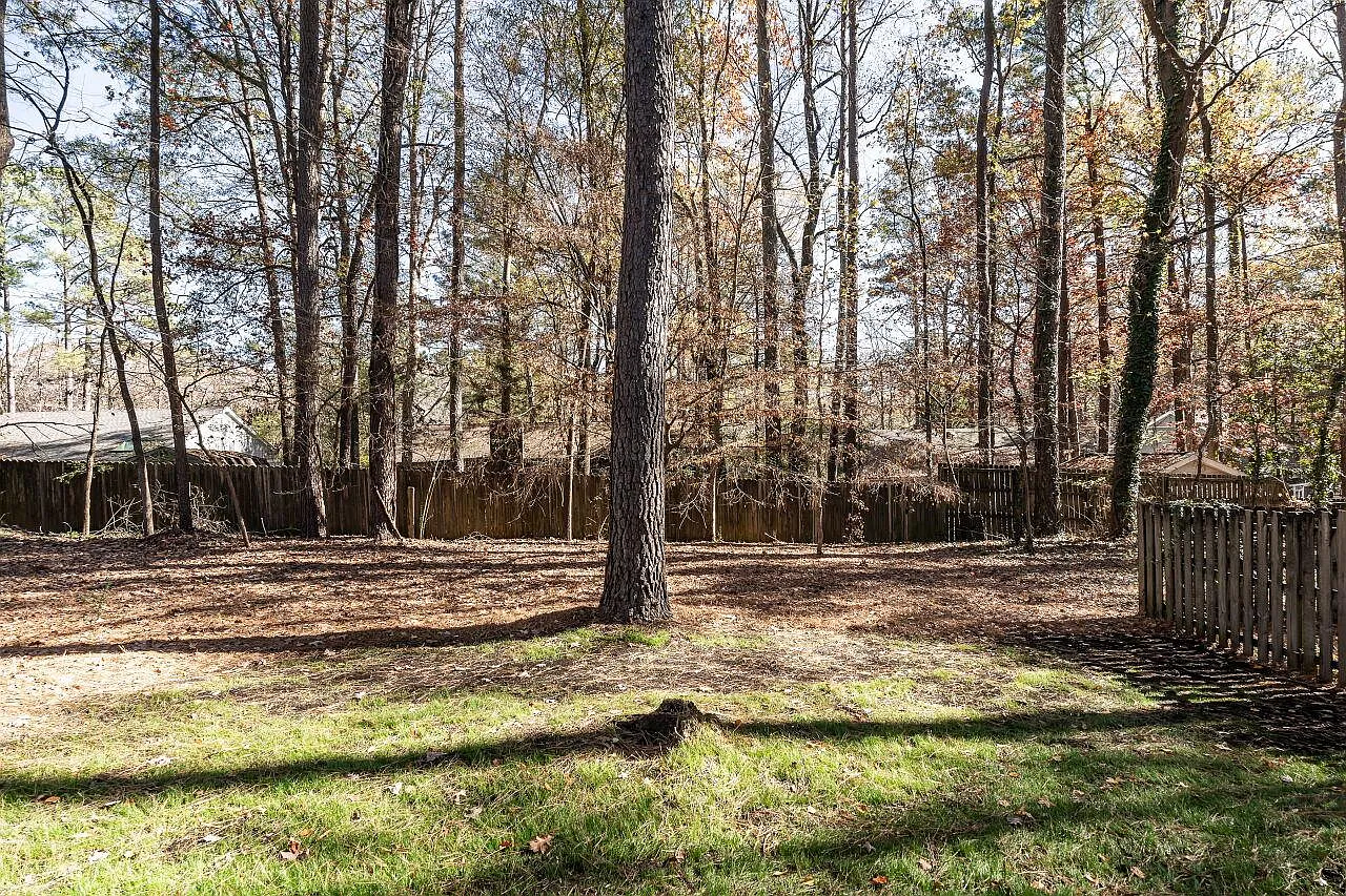 121 Arbuckle Ln — Photo 3