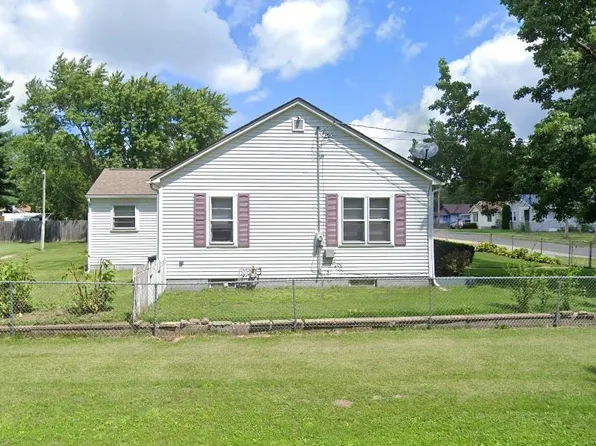 3245 Collins St, Rockford, IL 61109
