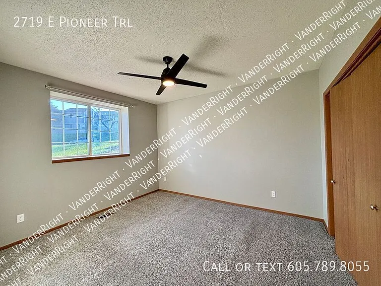 2719 E Pioneer Trl — Photo 3