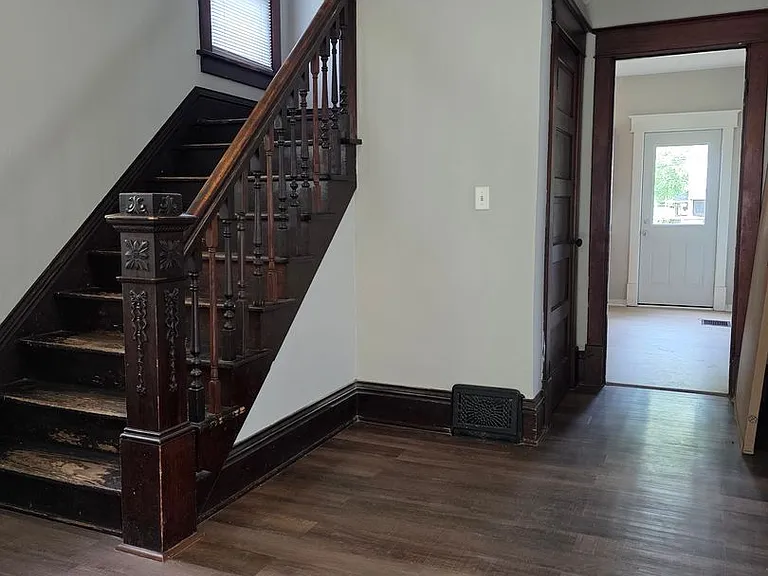 1705 Gillette St — Photo 7