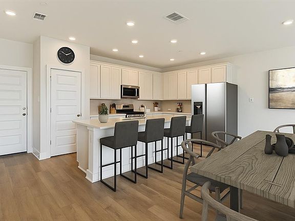5th image of 517 Emory Crossing Blvd