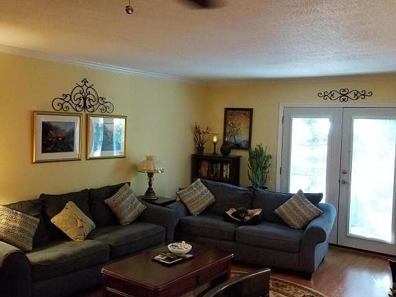 5th image of 8709 Olde Colony Trl APT 2