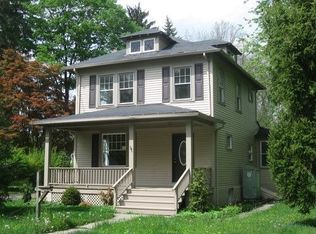 729 Oxford St, Belvidere, NJ 07823