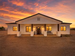 854 S Salt Pl, Golden Valley, AZ 86413
