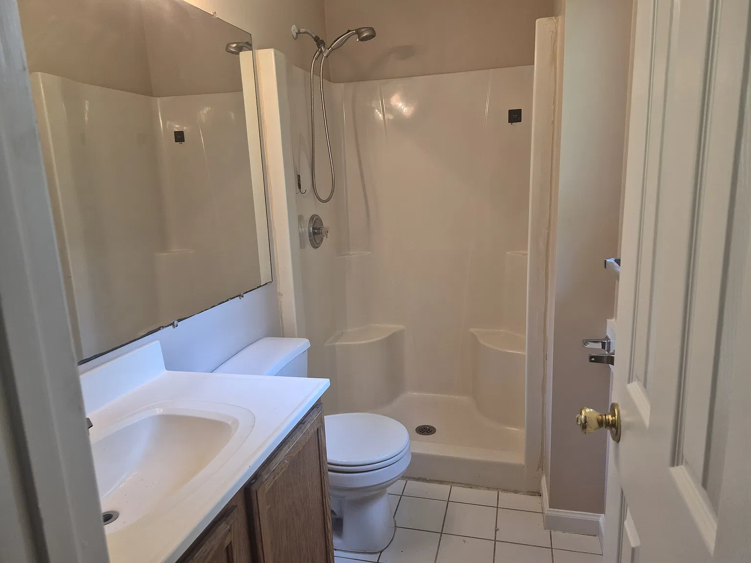 3 bed, 1055 sqft, $1,800 — Photo 4