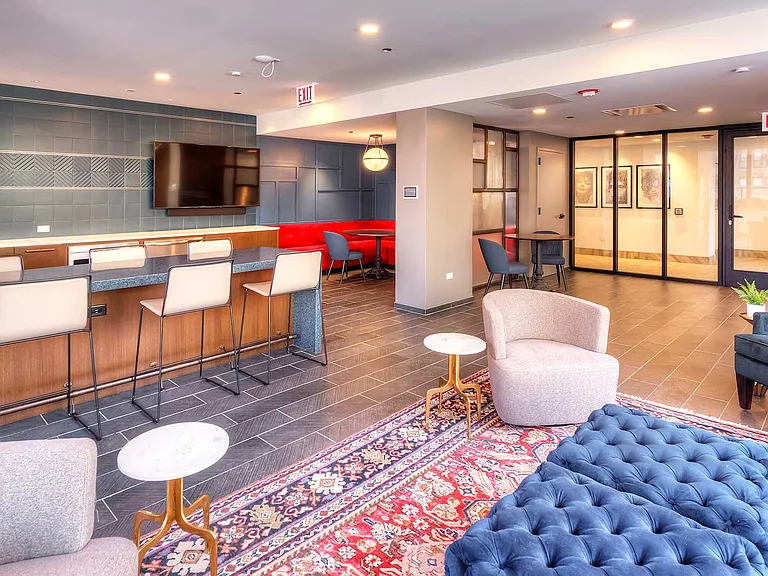 Enjoy the speakeasy feel of our private Clubroom with social lounge spaces and catering kitchen, a more intimate setting perfect for your next private event.