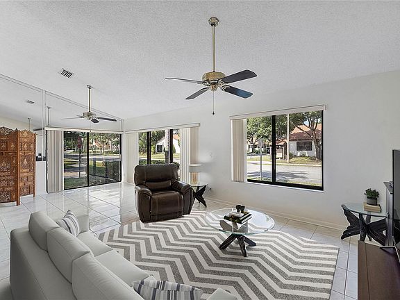 3rd image of 7133 Wisteria Way