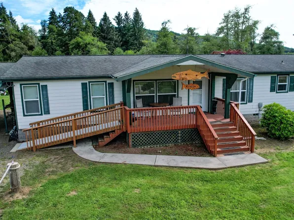 122 N Valley Road, Naselle, WA 98638
