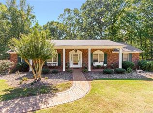 310 Montgomery Dr, Statesville, NC 28625