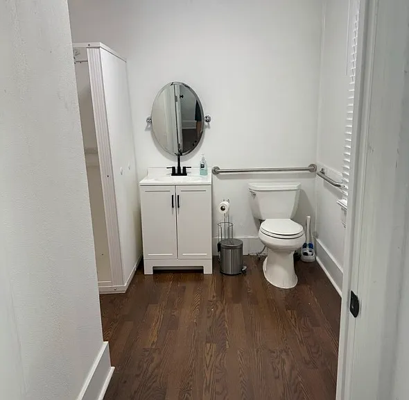 200 Live Oak St #A — Photo 3