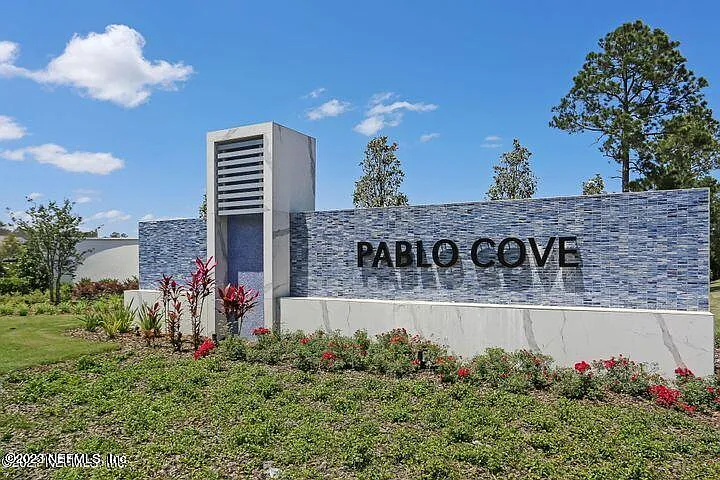 3 bed, 2.5 bath, 1589 sqft, $2,850 — Photo 2