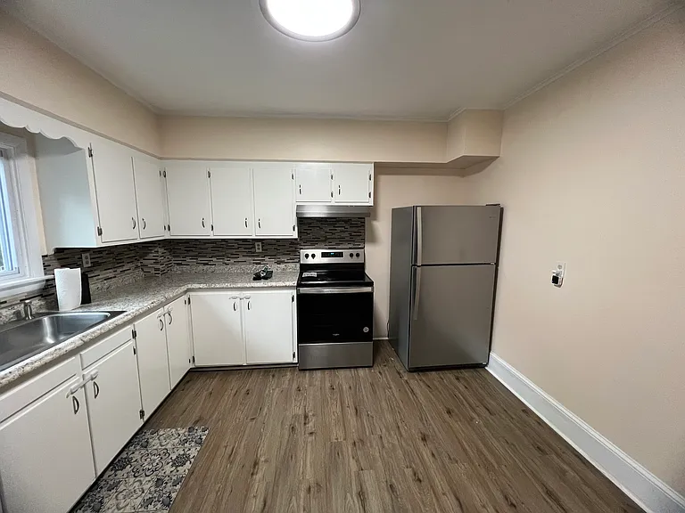 43 Chandler Ave #1 — Photo 1