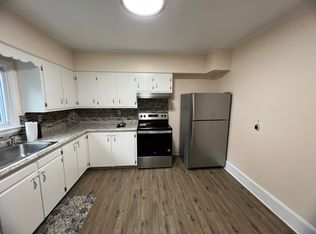 43 Chandler Ave #1, Taunton, MA 02780