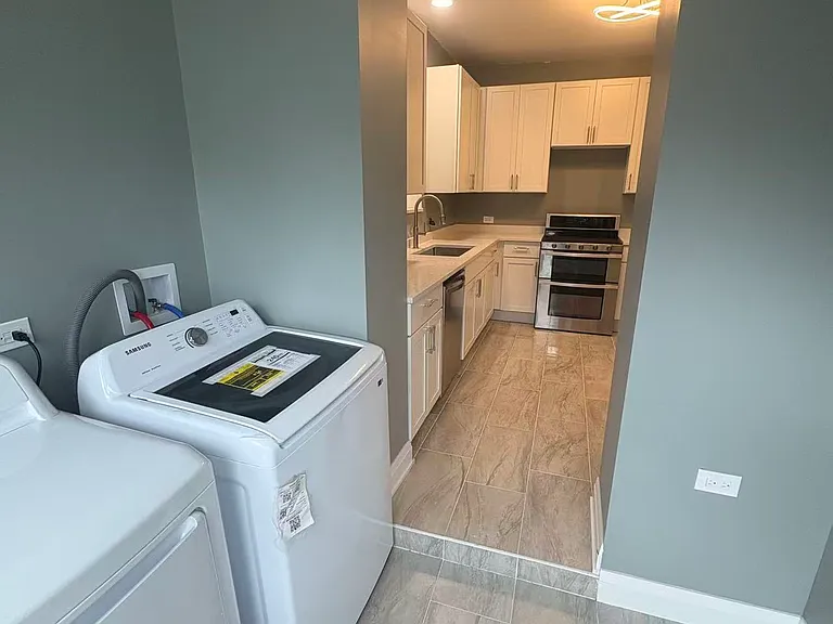 3117 N Ridgeway Ave #1 — Photo 5