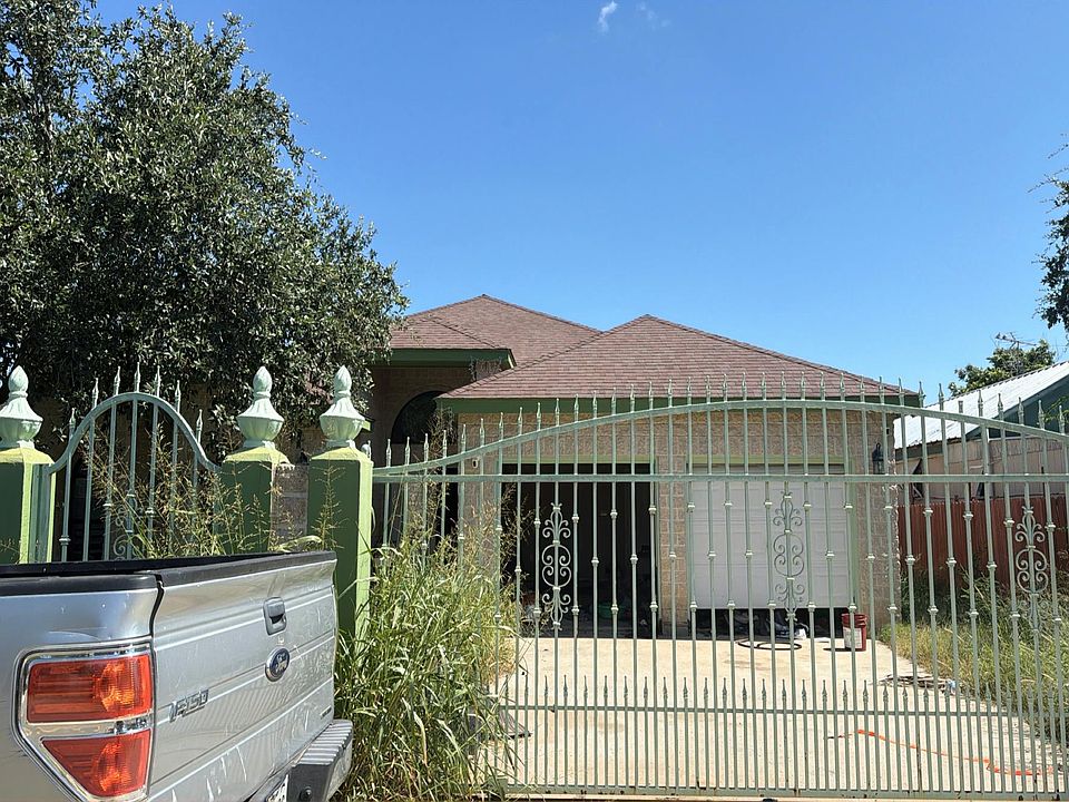 1st image of 1524 Orquidia Ln