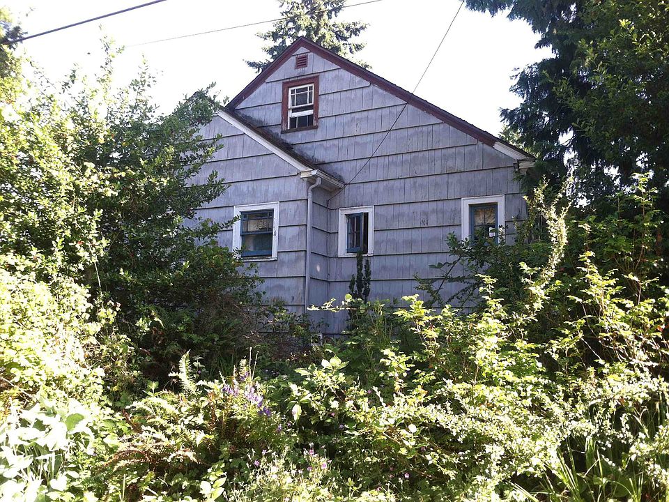 2nd image of 9430 12th Ave NE