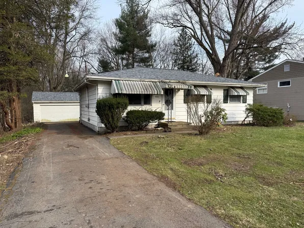 4315 Hopkins Rd, Youngstown, OH 44511