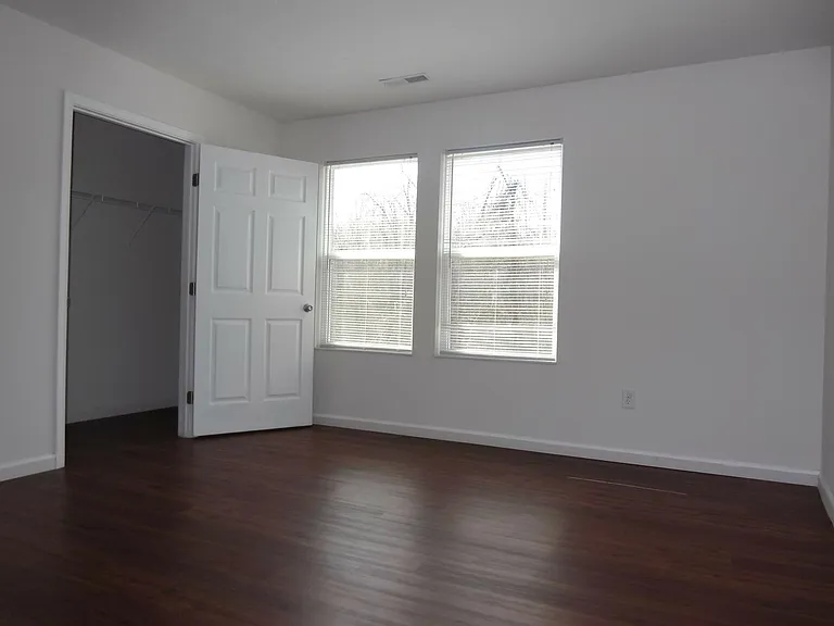 4190 Otter Creek Dr — Photo 11