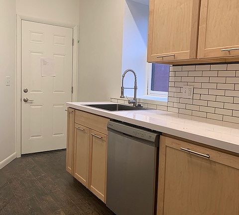 3rd image of 921 N 3rd St #2