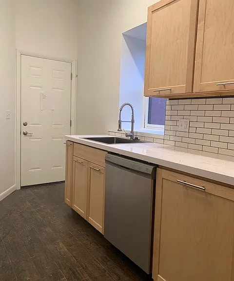 921 N 3rd St #2 — Photo 3