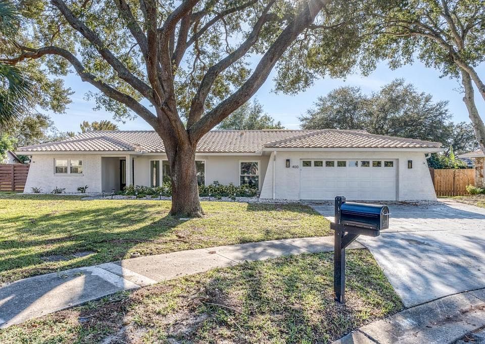 1st image of 400 Plover Pl