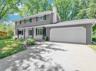 1510 Raleigh Dr, Burnsville, MN 55337