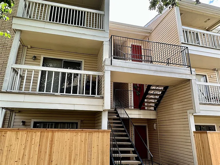 2750 Holly Hall St #1215 — Photo 3
