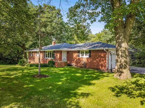 6967 N Eggert Rd, Rock City, IL 61070
