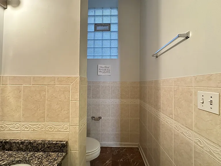 2138 W Chicago Ave #EROTS — Photo 18