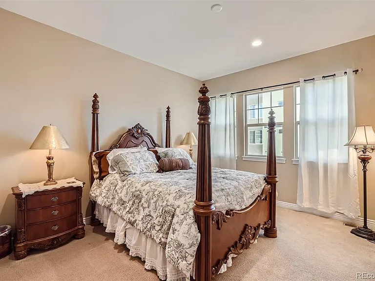 10104 Inverness Main St — Photo 24
