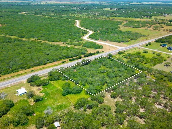 5452 NW Main St, Mathis, TX 78368