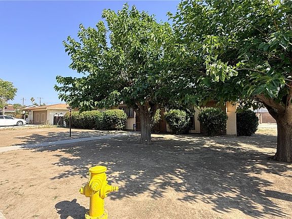 5th image of 42055 Harmony Dr