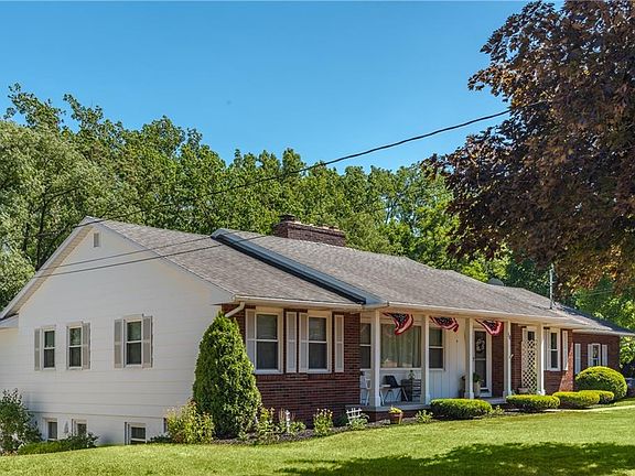 2nd image of 54 Valley View Dr