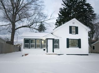 992 Washington Ave, Muskegon, MI 49441